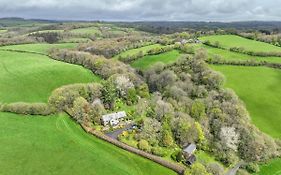 Nutsford House